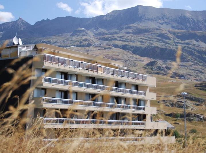 Le Dôme Hotel Alpe d'Huez Exterior foto