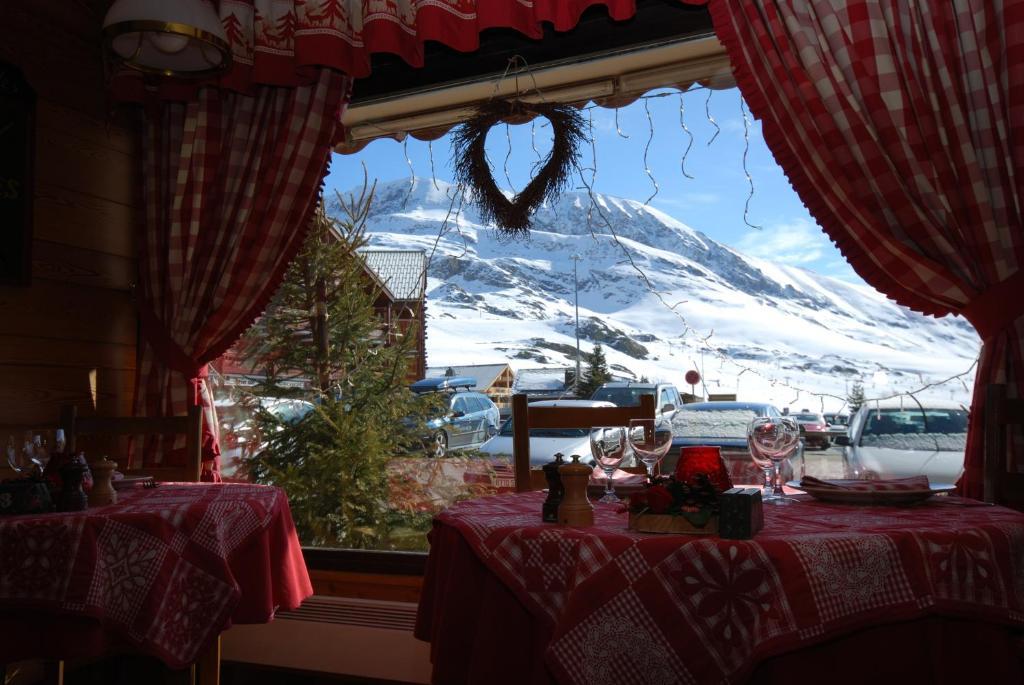 Le Dôme Hotel Alpe d'Huez Exterior foto